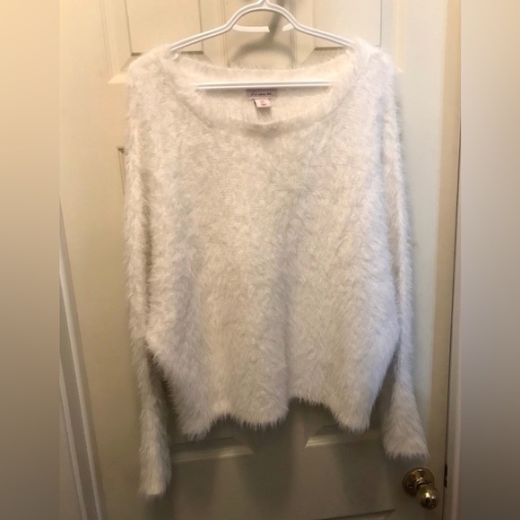 If It Were Me white fuzzy sweater - Picture 1 of 6